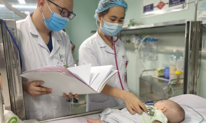 Hơn 1.400 trẻ mắc Adenovirus, 7 trường hợp tử vong