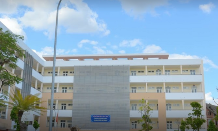 Hiệu phó ra thông báo gây quỹ ủng hộ năm học, hiệu trưởng lập tức thu hồi