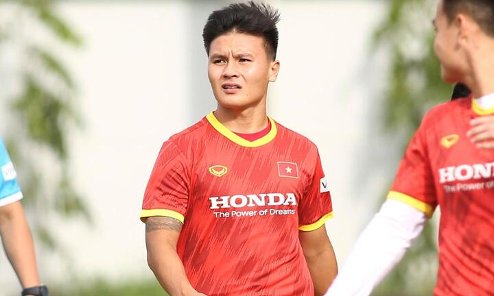 Quang Hải khó dự AFF Cup, HLV Park Hang Seo đối mặt bài toán nan giải