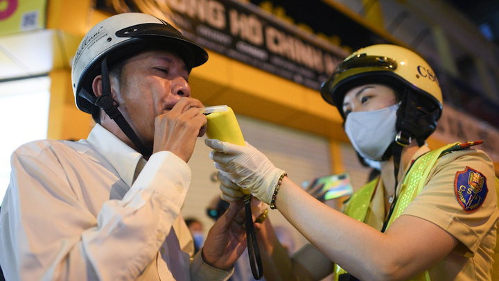 TP.HCM: Người dân có thể đánh giá CSGT qua điện thoại