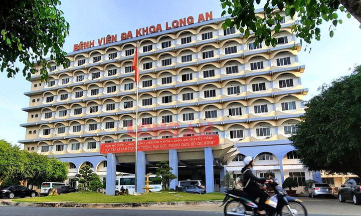 Long An: Nhóm côn đồ xông vào bệnh viện, truy sát bệnh nhân đang cấp cứu