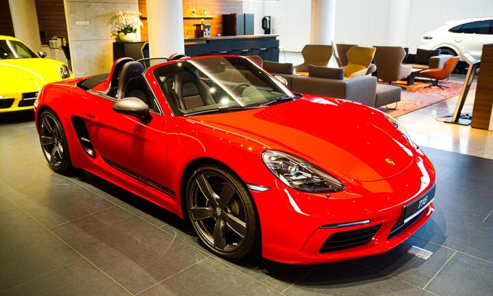Porsche 718 Boxster T với gói nâng cấp trị giá hơn 900 triệu đồng