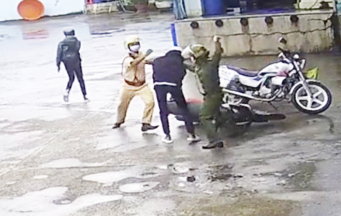 Sóc Trăng họp báo thông tin vụ cảnh sát đánh nam thiếu niên