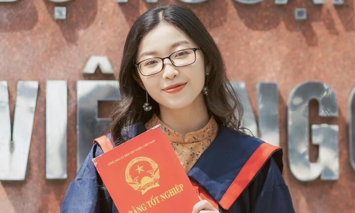 Cô gái Sóc Trăng ‘Bắc tiến’, tốt nghiệp thủ khoa Học viện Ngoại giao