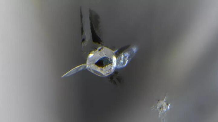 Viên kim cương siêu hiếm ở độ sâu 660km hé lộ bí mật khiến nhà khoa học sửng sốt