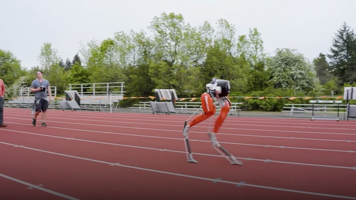 Video: Cận cảnh robot phá vỡ kỷ lục chạy 100m thế giới