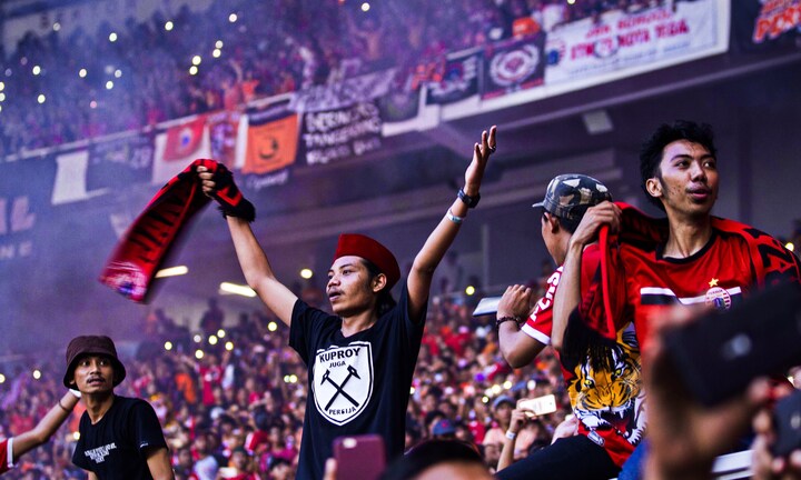 127 CĐV thiệt mạng trong thảm kịch, ám ảnh bạo lực đe dọa bóng đá Indonesia