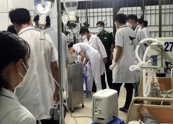 Bàn giao thi thể 13 thuyền viên tàu Wu Zhou 8 cho phía Trung Quốc