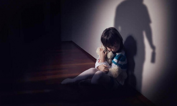 Bé gái 6 tuổi ở Bắc Kạn bị hai thiếu niên xâm hại