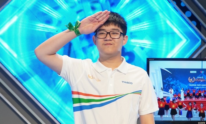 Chiến thắng đặc biệt của nam sinh 'bị trừ điểm oan' trong chung kết Olympia