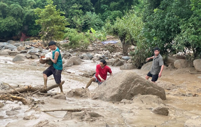 Dự báo thời tiết hôm nay 4/10: Trung Bộ, Tây Nguyên và Nam Bộ mưa dông 