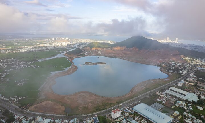 Bình Định: Dự án trên 'đất vàng' sau 8 năm khởi công vẫn ngổn ngang, hoang hóa