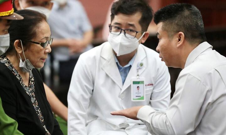Bác sĩ đánh giá bị cáo Dương Thị Bạch Diệp đủ sức khỏe tham gia phiên tòa