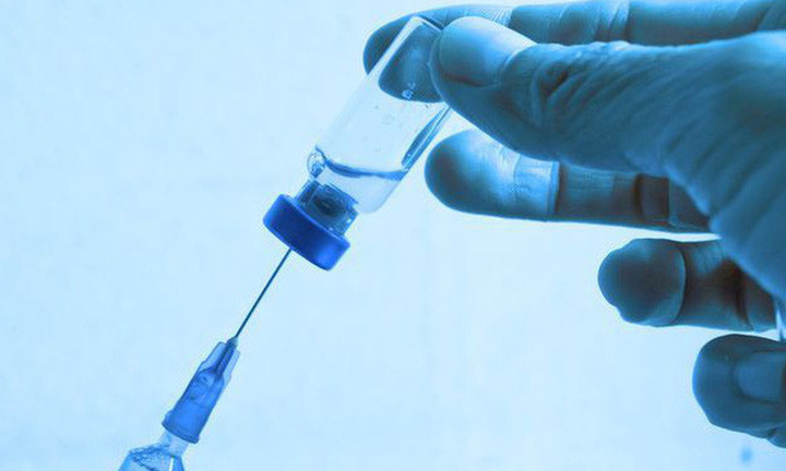 Video: Nhập viện sau khi tự tiêm thuốc bổ thần kinh