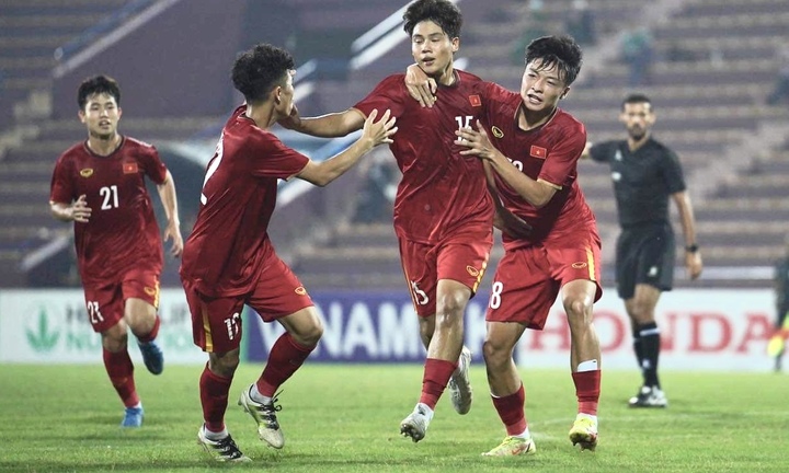 Thắng đậm U17 Đài Loan, U17 Việt Nam dẫn đầu bảng F vòng loại U17 châu Á