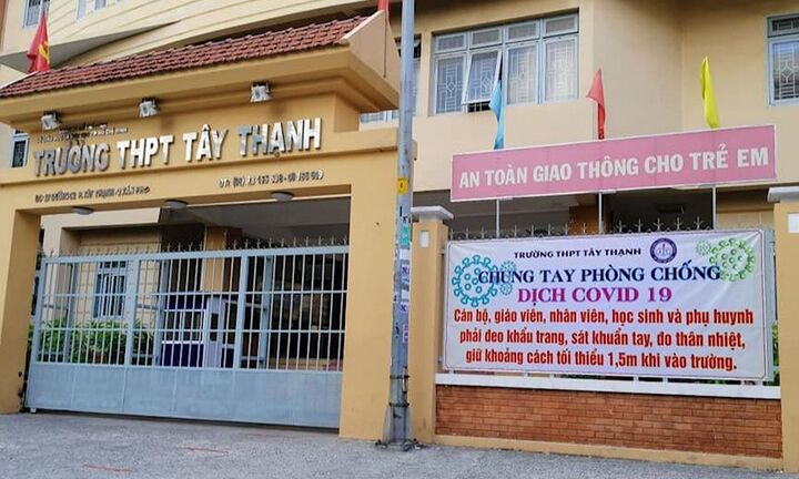 Vận động 1,3 tỷ tiền quỹ, hiệu trưởng một trường THPT ở TP.HCM bị kiểm điểm