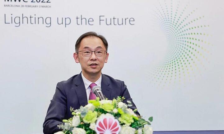 Lãnh đạo cấp cao Huawei đột tử