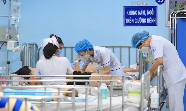 Ca mắc sốt xuất huyết tăng mạnh, riêng TP.HCM cao gấp 7 lần so với năm 2021