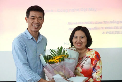 Luận án tiến sĩ về áo ngực được bảo vệ thành công
