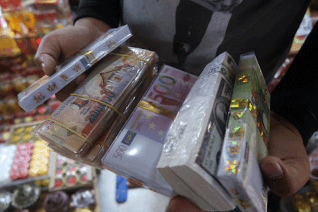 Tiền âm phủ phải nhỏ hơn 50% hoặc lớn hơn 200% tiền thật