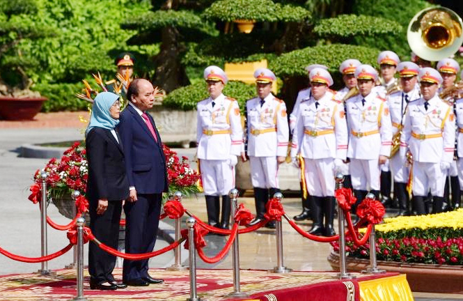Chủ tịch nước chủ trì lễ đón Tổng thống Singapore Halimah Yacob tại Hà Nội