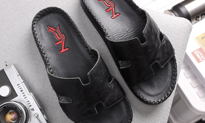 Nam giới ưa chuộng sử dụng giày dép PN giá bình dân