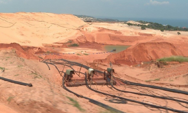 Tìm thấy thi thể công nhân cuối cùng trong vụ sập mỏ titan ở Bình Thuận