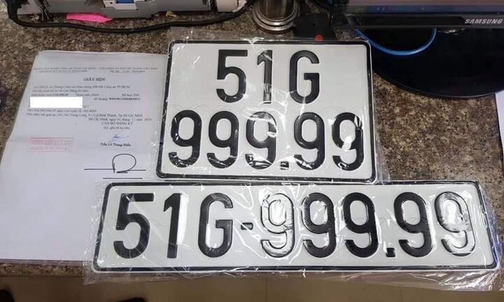 Bán xe biển số đẹp, lời cả tỷ đồng 