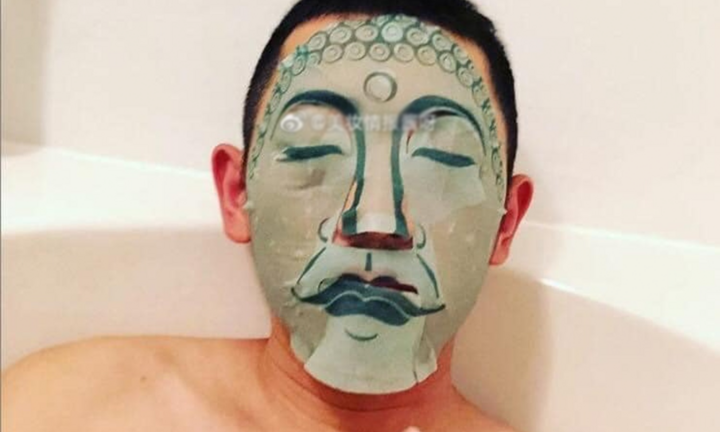 Cười xỉu với các vật phẩm giúp người hay 'tạo nghiệp' thanh tẩy tâm hồn