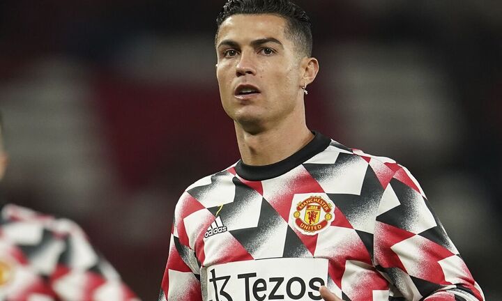 HLV Erik ten Hag: 'Ronaldo từ chối vào sân thi đấu với Tottenham' 
