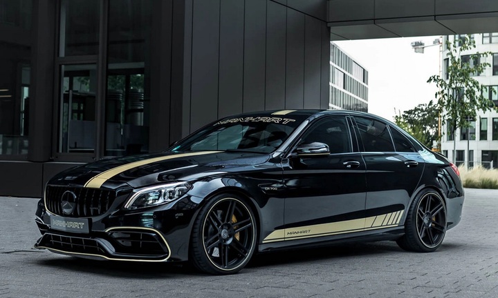 Mercedes-AMG C63 mạnh mẽ với bản độ của Manhart