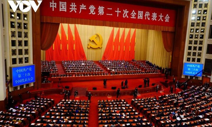 Ông Tập Cận Bình được bầu vào Ban Chấp hành Trung ương khóa mới