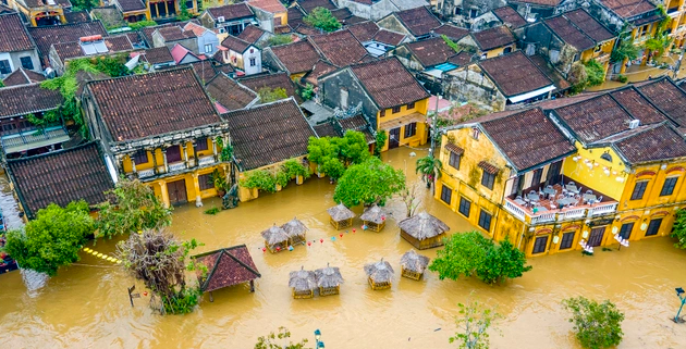 Áp thấp nhiệt đới suy yếu, Quảng Bình đến Quảng Nam mưa to