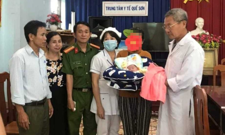 Quảng Nam: Bé gái sơ sinh bị bỏ rơi ở trung tâm y tế được người mẹ nhận lại
