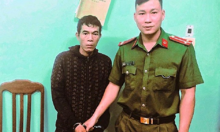 Quảng Nam: Bị truy nã, kẻ trộm lẩn trốn vào bãi vàng làm việc