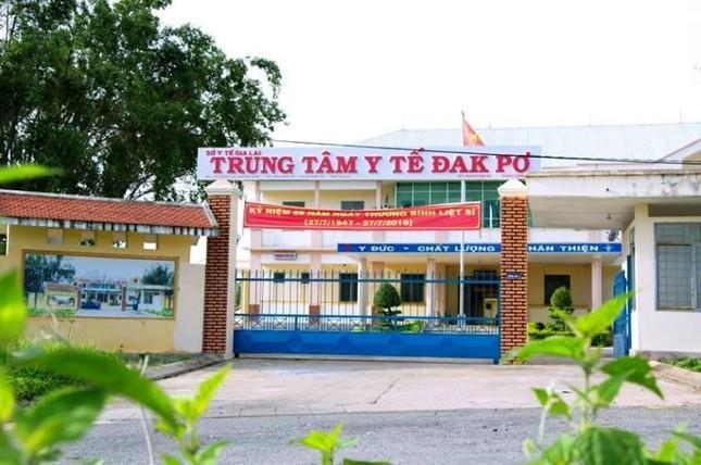 Sau lãnh đạo Sở, đến lượt Phó Giám đốc Trung tâm y tế huyện xin nghỉ việc