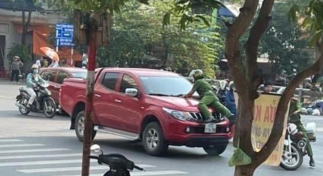 Khởi tố tài xế rồ ga bỏ chạy, chống người thi hành công vụ ở Thái Bình