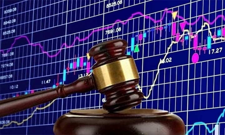 Thao túng thị trường chứng khoán, một phụ nữ bị phạt 550 triệu đồng