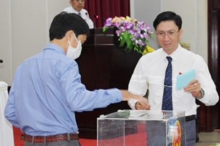 Miễn nhiệm chức Chủ tịch UBND tỉnh Bình Thuận với ông Lê Tuấn Phong