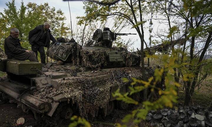 Ukraine tập trung số lượng lớn xe tăng ở Kherson