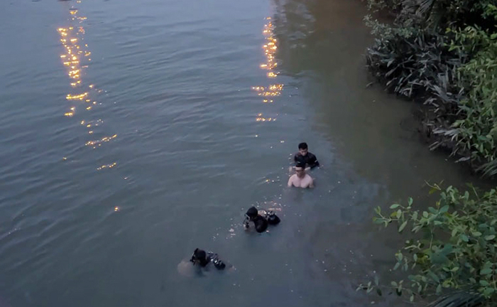 Nghe lính cứu hộ kể chuyện những vụ giải cứu 'trời ơi'