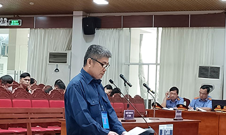 Xét xử vụ 200 triệu lít xăng giả: ‘Chân rết’ khai ‘ông trùm’ chào bán xăng chuẩn