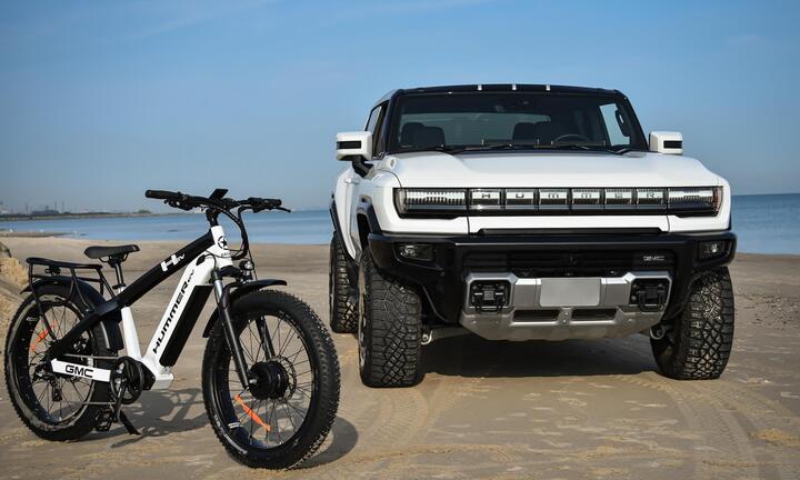 Xe đạp điện giá gần 4.000 USD