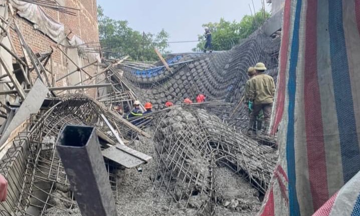 Bắc Ninh: Sập giàn giáo xây dựng, 2 người thương vong
