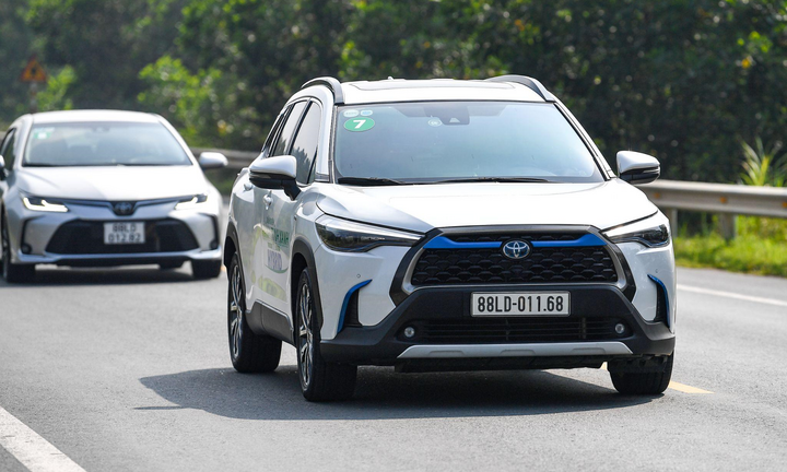 Toyota Việt Nam nỗ lực xanh hoá với xu hướng phát triển sản phẩm xe hybrid