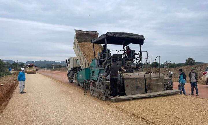 Bộ trưởng GTVT Nguyễn Văn Thắng cấm bán thầu cao tốc Bắc - Nam