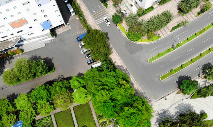 TP.HCM: Các bên sẽ phối hợp để tháo dỡ bức tường, 'giải vây' đường Điện Biên Phủ