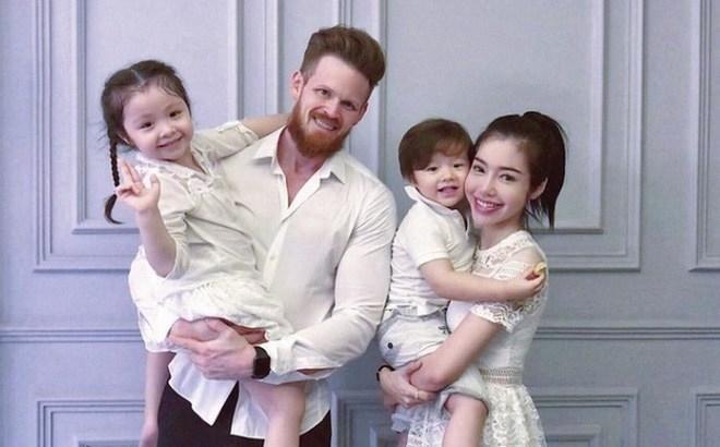 Chồng Tây lên tiếng khi bị Elly Trần tố ngoại tình, 'vô nhân tính'