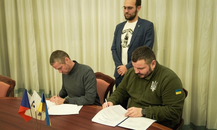 Ukraine và Cộng hòa Séc hợp tác sản xuất vật liệu quân sự