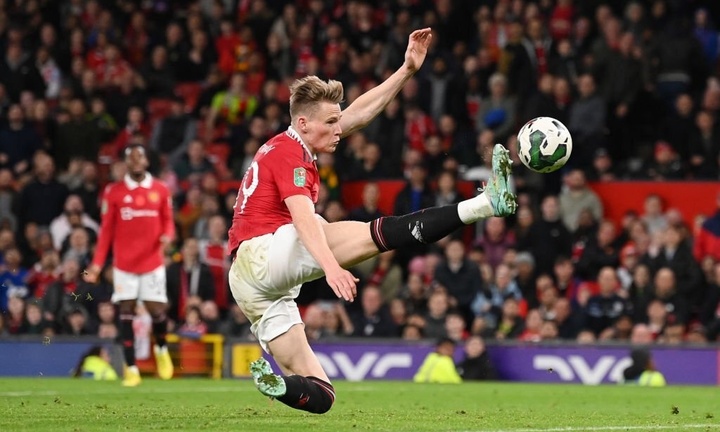 Ngược dòng hạ Aston Villa, Man Utd vào vòng 4 Cúp Liên đoàn Anh